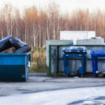 Kontenery na śmieci i gruz – jak skutecznie segregować nieczystości?